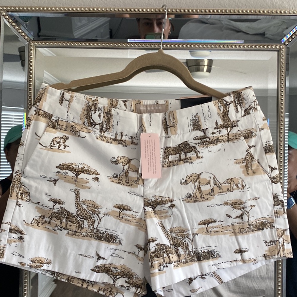 Beautiful short 🏖 New Banana Republic size 8